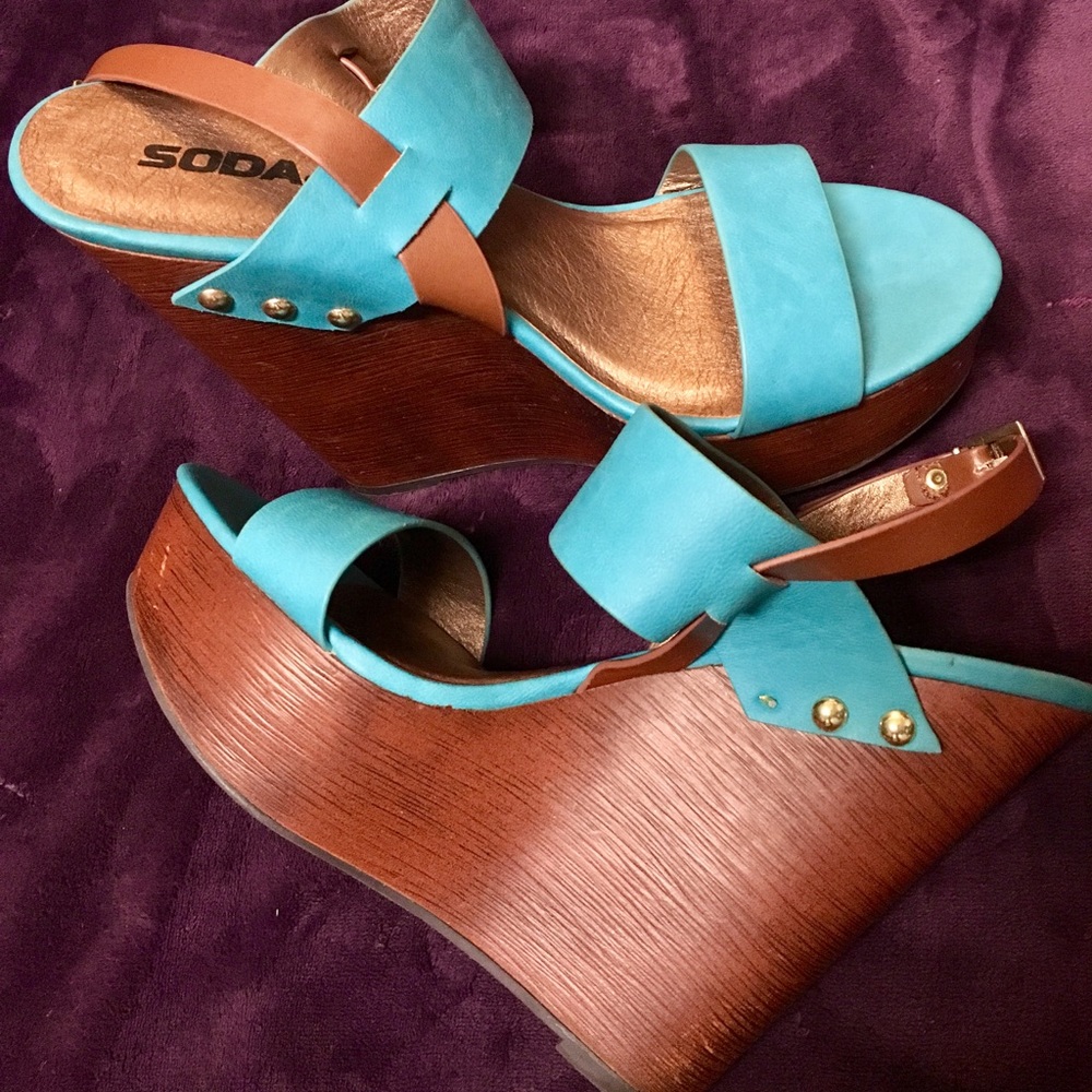 EUC: Soda Wedges, Size 10.